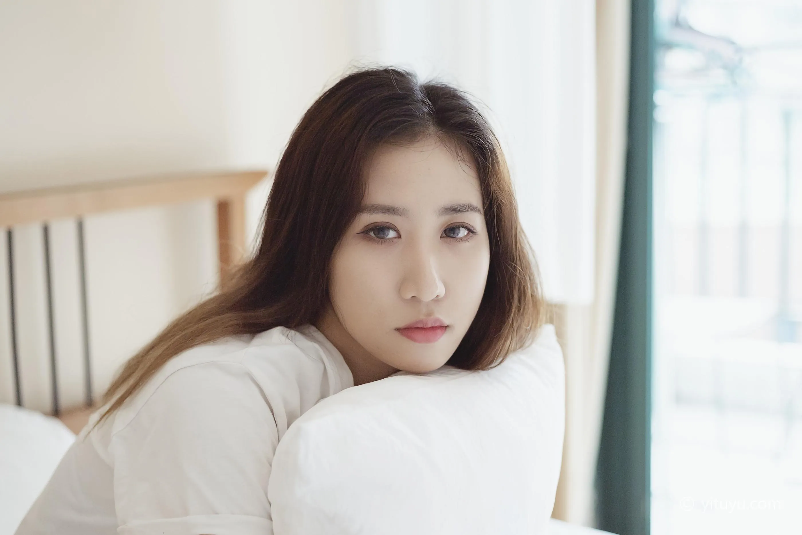 [YITUYU艺图语]2021.07.07 独自醒来 Jenny [36P]插图2